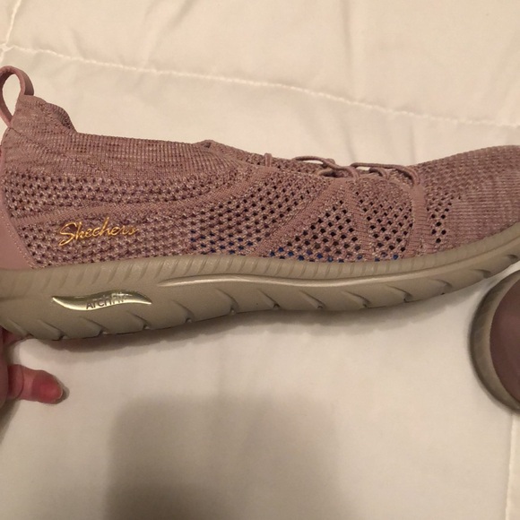 New sketchers air cooled arch fit size 9.5 - Picture 5 of 7